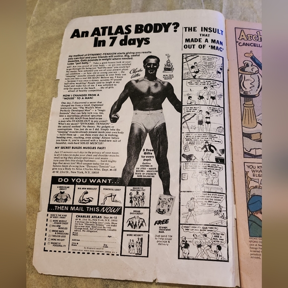 VINTAGE Archie Giant Series Magazine No. 476 Archie's Christmas Stocking - Picture 11 of 12